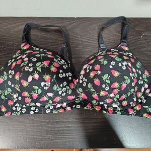Torrid Strawberry Print Bra No Underwire 44C